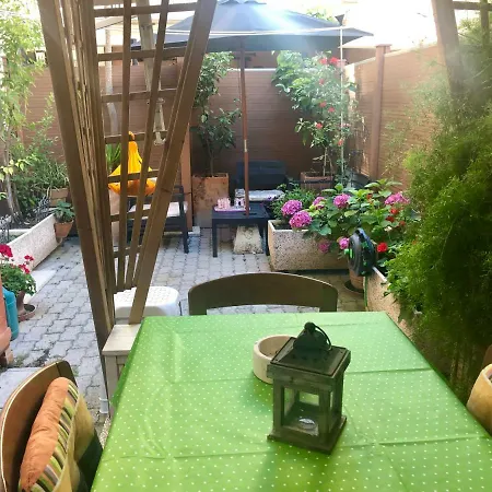 Via Cimarosa Apartman